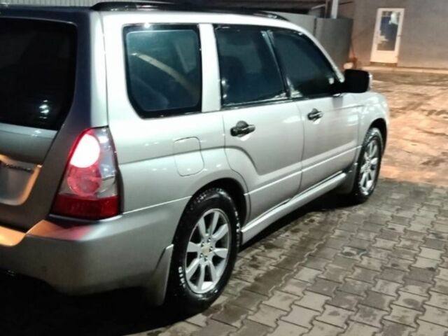 Сірий Субару Forester, об'ємом двигуна 2 л та пробігом 289 тис. км за 6500 $, фото 1 на Automoto.ua