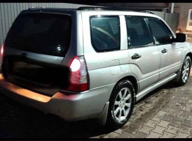 Сірий Субару Forester, об'ємом двигуна 2 л та пробігом 289 тис. км за 6500 $, фото 3 на Automoto.ua