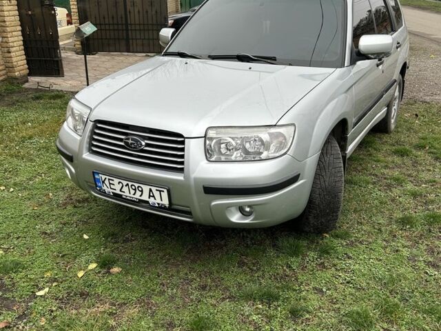 Серый Субару Форестер, объемом двигателя 2 л и пробегом 335 тыс. км за 6750 $, фото 1 на Automoto.ua