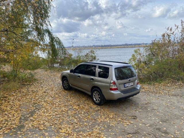 Серый Субару Форестер, объемом двигателя 2 л и пробегом 350 тыс. км за 5950 $, фото 3 на Automoto.ua