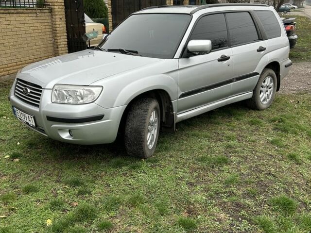 Серый Субару Форестер, объемом двигателя 2 л и пробегом 335 тыс. км за 6750 $, фото 2 на Automoto.ua
