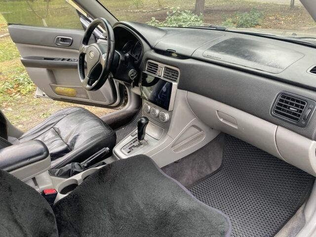 Серый Субару Форестер, объемом двигателя 2 л и пробегом 350 тыс. км за 5950 $, фото 13 на Automoto.ua