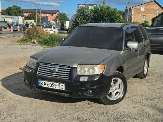 Серый Субару Форестер, объемом двигателя 2 л и пробегом 351 тыс. км за 2605 $, фото 3 на Automoto.ua