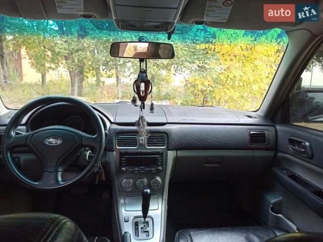Серый Субару Форестер, объемом двигателя 2 л и пробегом 182 тыс. км за 6500 $, фото 10 на Automoto.ua