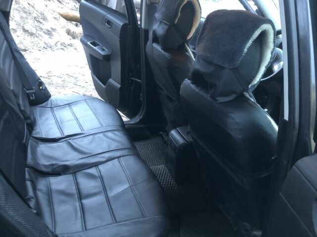 Сірий Субару Forester, об'ємом двигуна 2 л та пробігом 251 тис. км за 8000 $, фото 5 на Automoto.ua