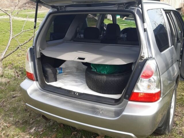 Сірий Субару Forester, об'ємом двигуна 2 л та пробігом 240 тис. км за 7000 $, фото 6 на Automoto.ua