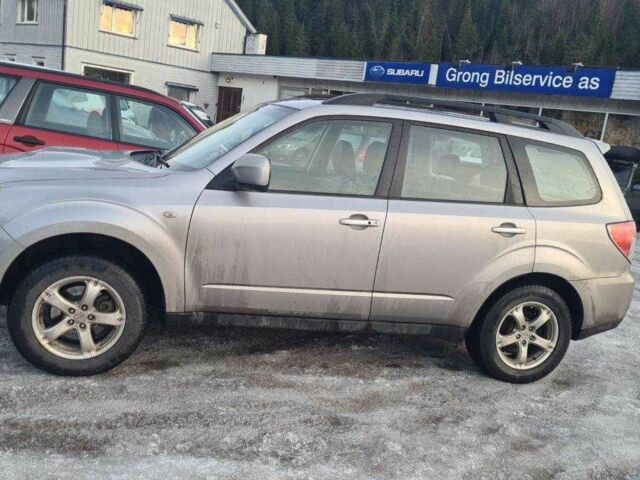 Серый Субару Форестер, объемом двигателя 2 л и пробегом 282 тыс. км за 4711 $, фото 3 на Automoto.ua