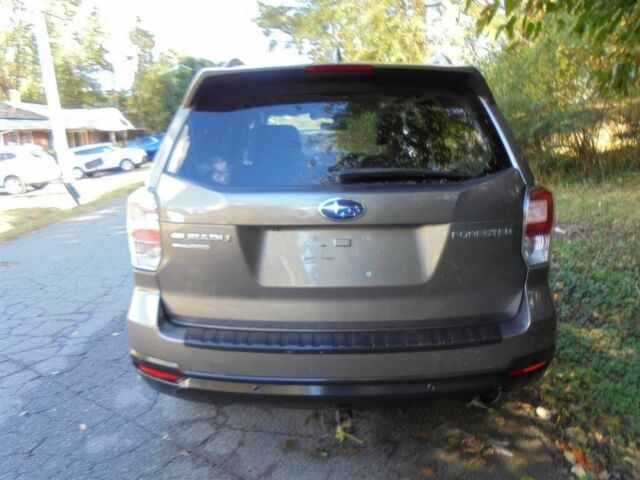 Серый Субару Форестер, объемом двигателя 2.5 л и пробегом 41 тыс. км за 10000 $, фото 4 на Automoto.ua