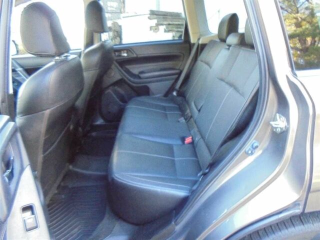 Серый Субару Форестер, объемом двигателя 2.5 л и пробегом 41 тыс. км за 10000 $, фото 10 на Automoto.ua