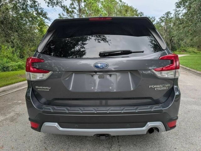 Серый Субару Форестер, объемом двигателя 2.5 л и пробегом 17 тыс. км за 16000 $, фото 4 на Automoto.ua