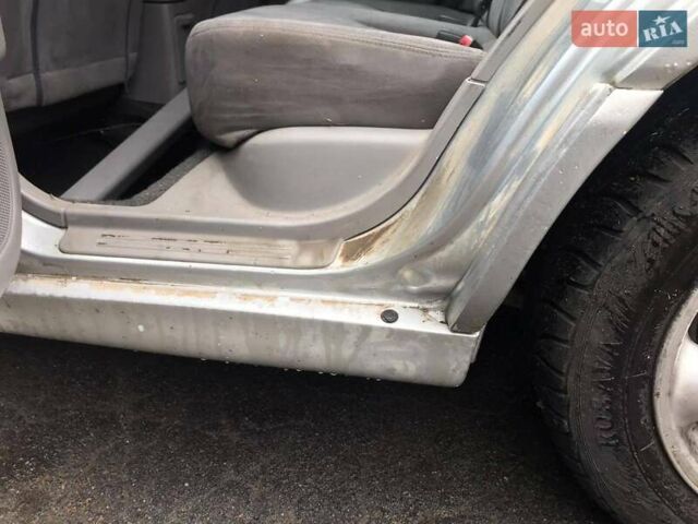 Сірий Субару Forester, об'ємом двигуна 2 л та пробігом 205 тис. км за 4500 $, фото 7 на Automoto.ua