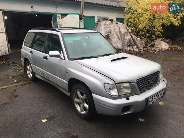 Сірий Субару Forester, об'ємом двигуна 2 л та пробігом 205 тис. км за 4500 $, фото 1 на Automoto.ua