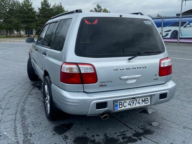 Серый Субару Форестер, объемом двигателя 2 л и пробегом 325 тыс. км за 4400 $, фото 3 на Automoto.ua