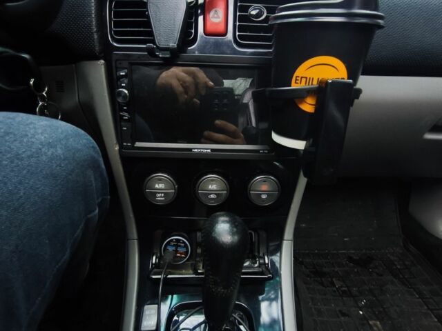 Сірий Субару Forester, об'ємом двигуна 2 л та пробігом 271 тис. км за 6000 $, фото 4 на Automoto.ua