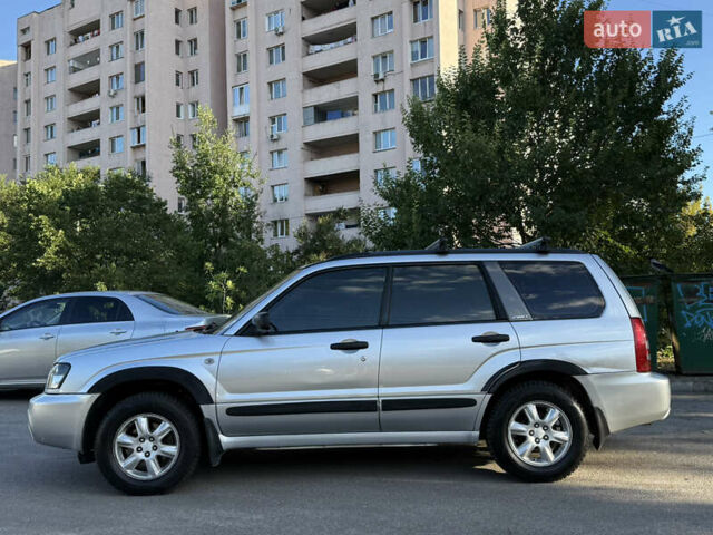 Сірий Субару Forester, об'ємом двигуна 2 л та пробігом 260 тис. км за 4600 $, фото 2 на Automoto.ua