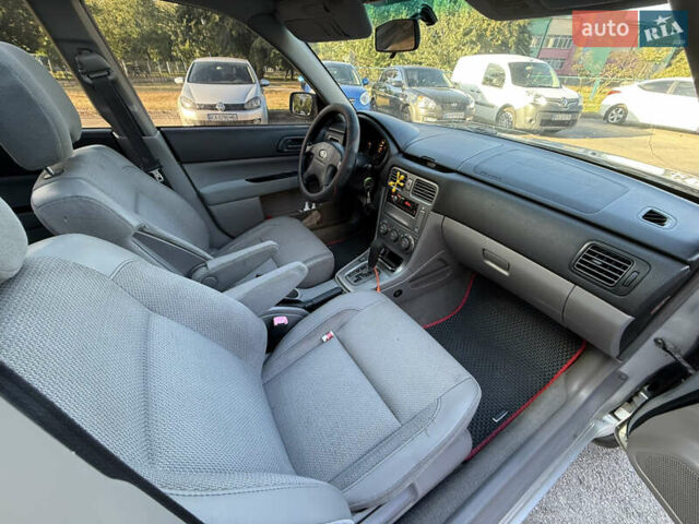 Сірий Субару Forester, об'ємом двигуна 2 л та пробігом 260 тис. км за 4600 $, фото 36 на Automoto.ua