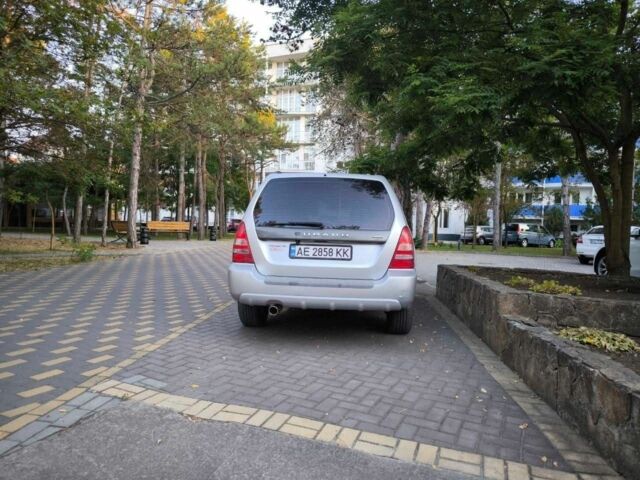 Сірий Субару Forester, об'ємом двигуна 2 л та пробігом 271 тис. км за 6000 $, фото 2 на Automoto.ua
