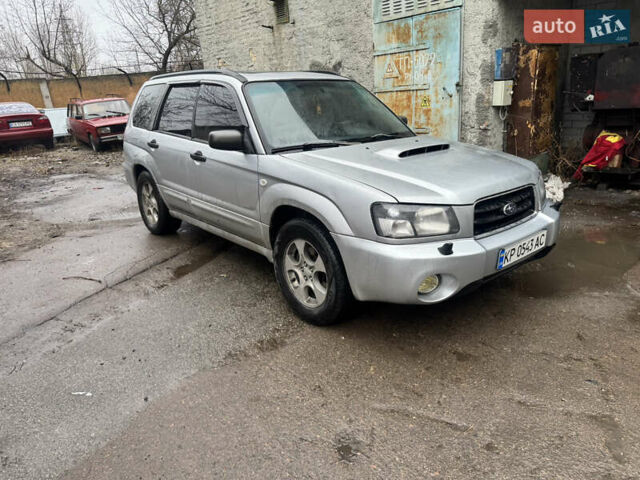 Сірий Субару Forester, об'ємом двигуна 2 л та пробігом 300 тис. км за 5000 $, фото 1 на Automoto.ua