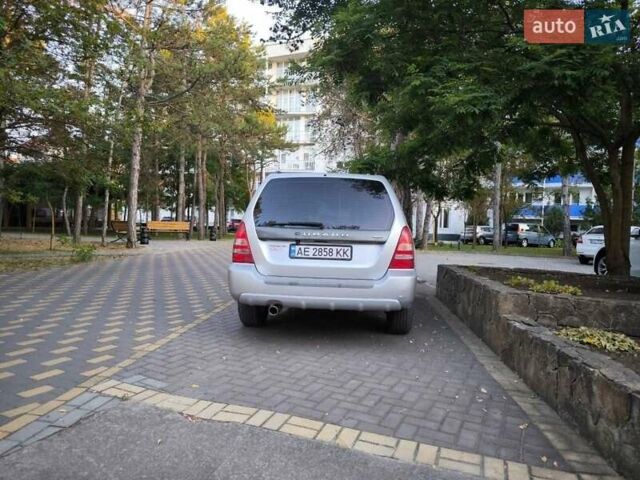 Сірий Субару Forester, об'ємом двигуна 2 л та пробігом 271 тис. км за 6000 $, фото 1 на Automoto.ua