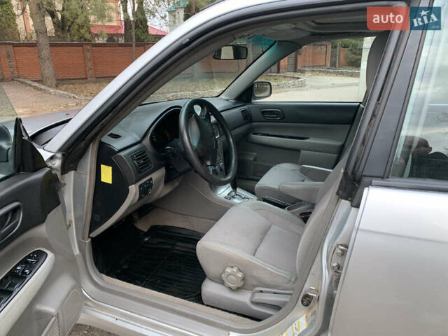 Сірий Субару Forester, об'ємом двигуна 2 л та пробігом 180 тис. км за 5300 $, фото 7 на Automoto.ua
