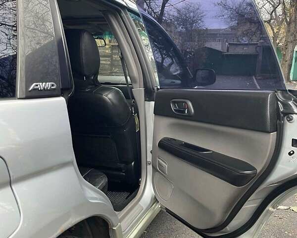 Серый Субару Форестер, объемом двигателя 2 л и пробегом 273 тыс. км за 6000 $, фото 6 на Automoto.ua