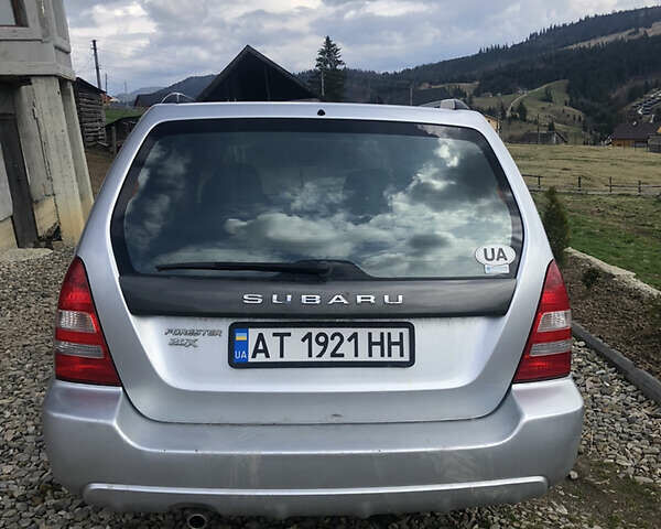 Сірий Субару Forester, об'ємом двигуна 2 л та пробігом 270 тис. км за 6000 $, фото 4 на Automoto.ua