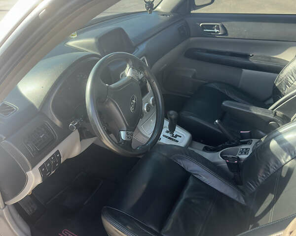 Сірий Субару Forester, об'ємом двигуна 1.99 л та пробігом 200 тис. км за 7700 $, фото 8 на Automoto.ua