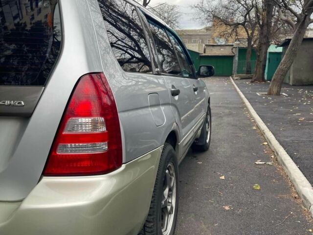 Сірий Субару Forester, об'ємом двигуна 2 л та пробігом 273 тис. км за 6000 $, фото 2 на Automoto.ua