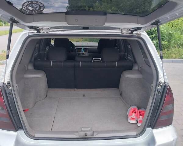 Сірий Субару Forester, об'ємом двигуна 2 л та пробігом 197 тис. км за 5800 $, фото 6 на Automoto.ua