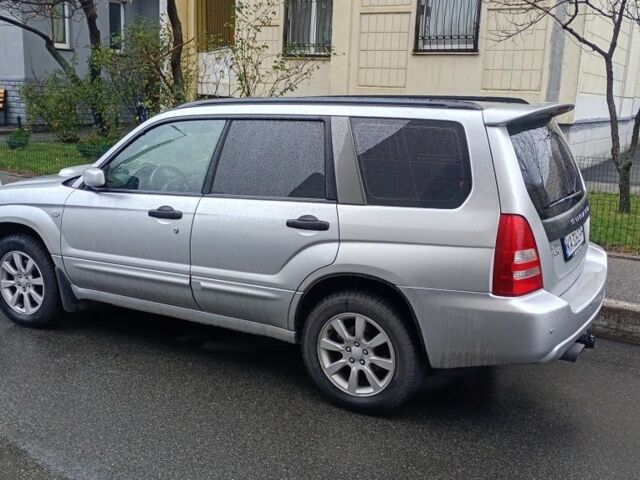 Серый Субару Форестер, объемом двигателя 2 л и пробегом 231 тыс. км за 5500 $, фото 4 на Automoto.ua