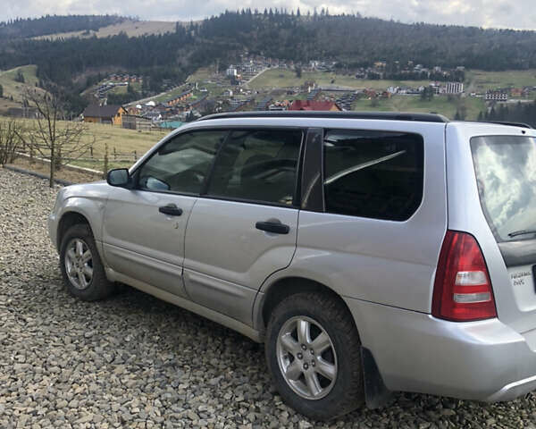 Сірий Субару Forester, об'ємом двигуна 2 л та пробігом 270 тис. км за 6000 $, фото 5 на Automoto.ua