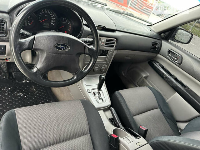 Сірий Субару Forester, об'ємом двигуна 1.99 л та пробігом 209 тис. км за 4300 $, фото 17 на Automoto.ua