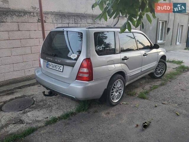 Сірий Субару Forester, об'ємом двигуна 2 л та пробігом 300 тис. км за 4600 $, фото 1 на Automoto.ua