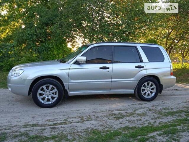 Сірий Субару Forester, об'ємом двигуна 1.99 л та пробігом 235 тис. км за 5850 $, фото 3 на Automoto.ua