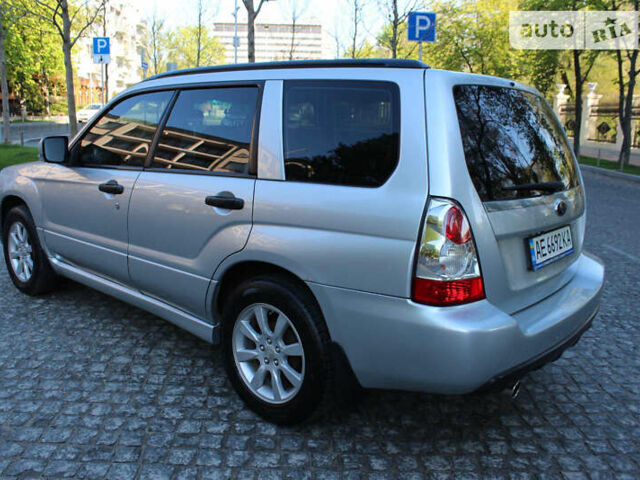 Сірий Субару Forester, об'ємом двигуна 0 л та пробігом 200 тис. км за 6000 $, фото 4 на Automoto.ua