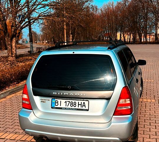 Серый Субару Форестер, объемом двигателя 2 л и пробегом 315 тыс. км за 5300 $, фото 1 на Automoto.ua