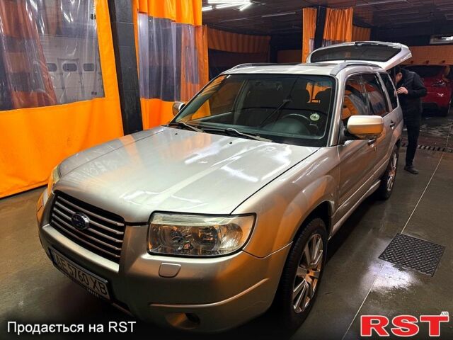 Сірий Субару Forester, об'ємом двигуна 2 л та пробігом 350 тис. км за 6700 $, фото 8 на Automoto.ua