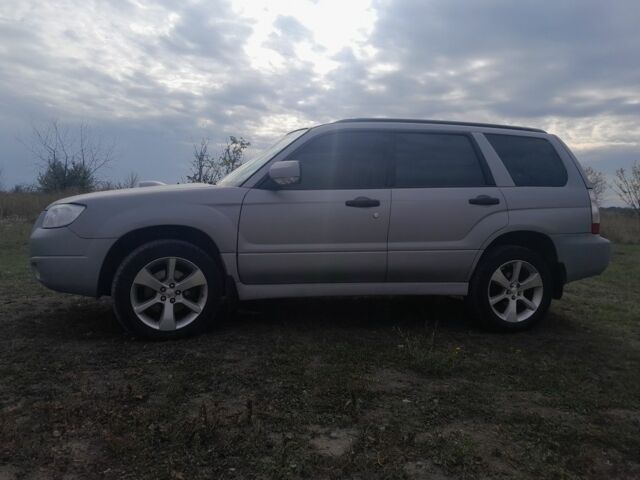 Серый Субару Форестер, объемом двигателя 2.5 л и пробегом 220 тыс. км за 5700 $, фото 2 на Automoto.ua