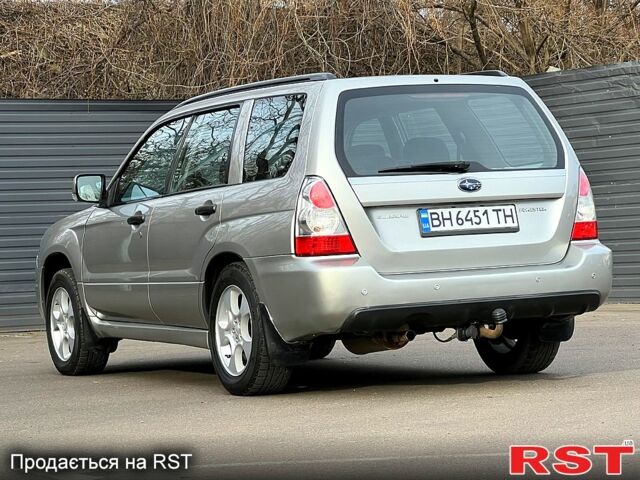 Сірий Субару Forester, об'ємом двигуна 2 л та пробігом 237 тис. км за 6600 $, фото 3 на Automoto.ua