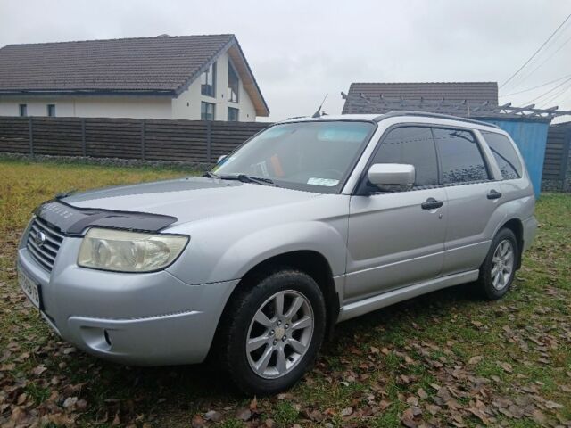 Серый Субару Форестер, объемом двигателя 2 л и пробегом 250 тыс. км за 5399 $, фото 4 на Automoto.ua