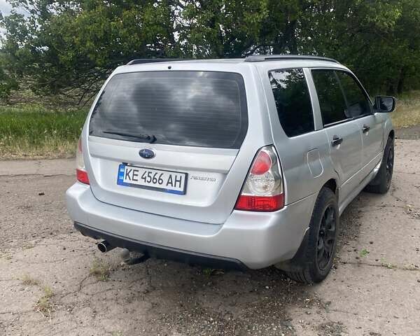 Серый Субару Форестер, объемом двигателя 2 л и пробегом 218 тыс. км за 5700 $, фото 1 на Automoto.ua