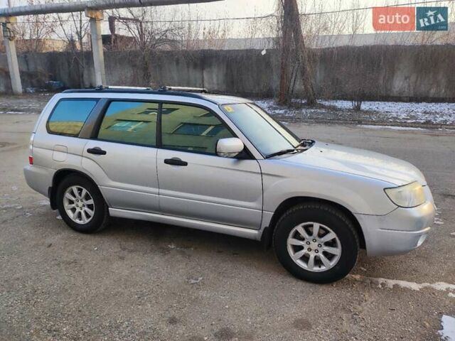 Субару Forester 2006 у Харкові на Automoto.ua Сірий Субару Forester, об'ємом двигуна 2.5 л та пробігом 270 тис. км за 7000 $, фото 2 на Automoto.ua