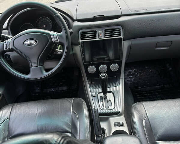 Серый Субару Форестер, объемом двигателя 2.46 л и пробегом 241 тыс. км за 7600 $, фото 9 на Automoto.ua