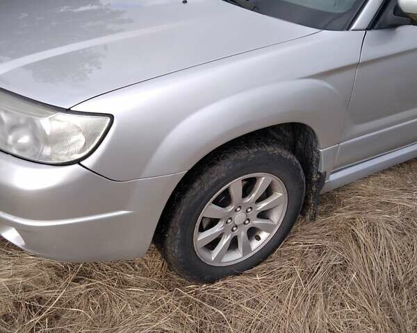 Сірий Субару Forester, об'ємом двигуна 2 л та пробігом 300 тис. км за 5300 $, фото 1 на Automoto.ua