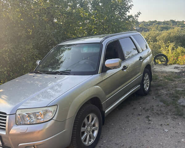 Субару Forester 2006 у Первомайськ на Automoto.ua Сірий Субару Forester, об'ємом двигуна 1.99 л та пробігом 210 тис. км за 6000 $, фото 2 на Automoto.ua