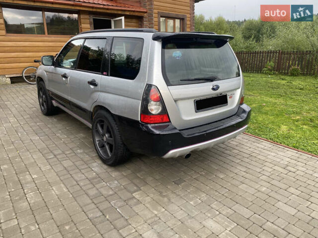 Сірий Субару Forester, об'ємом двигуна 1.99 л та пробігом 260 тис. км за 6000 $, фото 4 на Automoto.ua