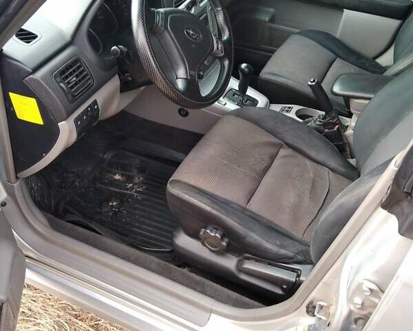 Сірий Субару Forester, об'ємом двигуна 2 л та пробігом 300 тис. км за 5300 $, фото 10 на Automoto.ua