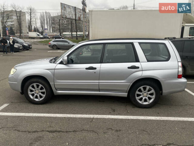 Серый Субару Форестер, объемом двигателя 2 л и пробегом 150 тыс. км за 6450 $, фото 3 на Automoto.ua