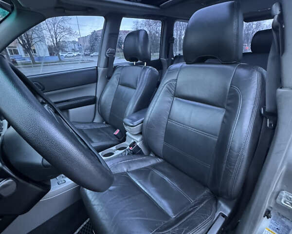 Серый Субару Форестер, объемом двигателя 2 л и пробегом 195 тыс. км за 6700 $, фото 7 на Automoto.ua