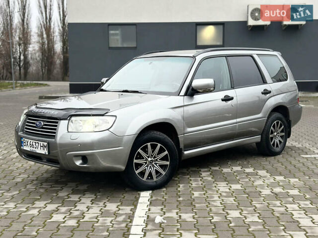 Сірий Субару Forester, об'ємом двигуна 2 л та пробігом 295 тис. км за 6199 $, фото 2 на Automoto.ua